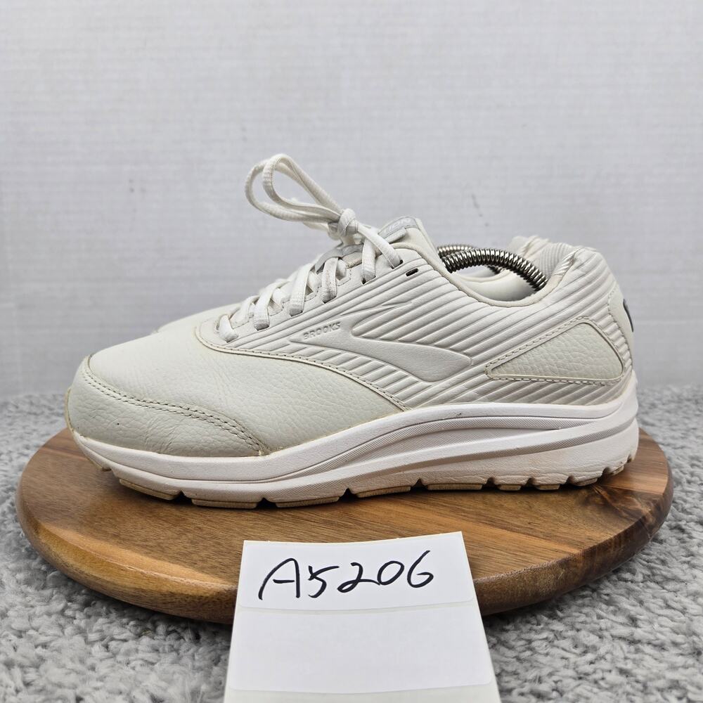 Brooks Womens 9D Wide Addiction Walker 2 White Comfort Daily Walking Shoe